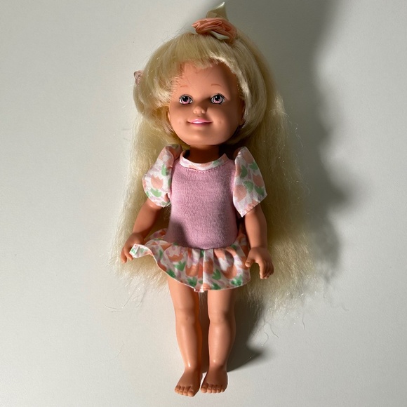 Vintage 80s Playskool Dolly Surprise Hair Grows (18B) - Picture 2 of 9